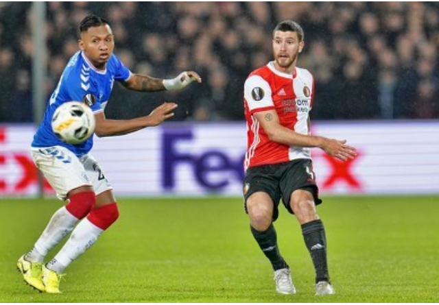 了她在关键 了她在关键