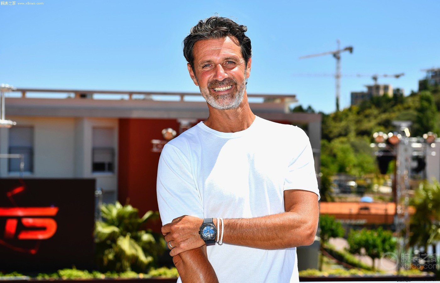 在羽毛球场 在羽毛球场