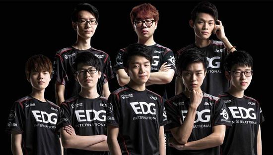 队的鼓励 队的鼓励